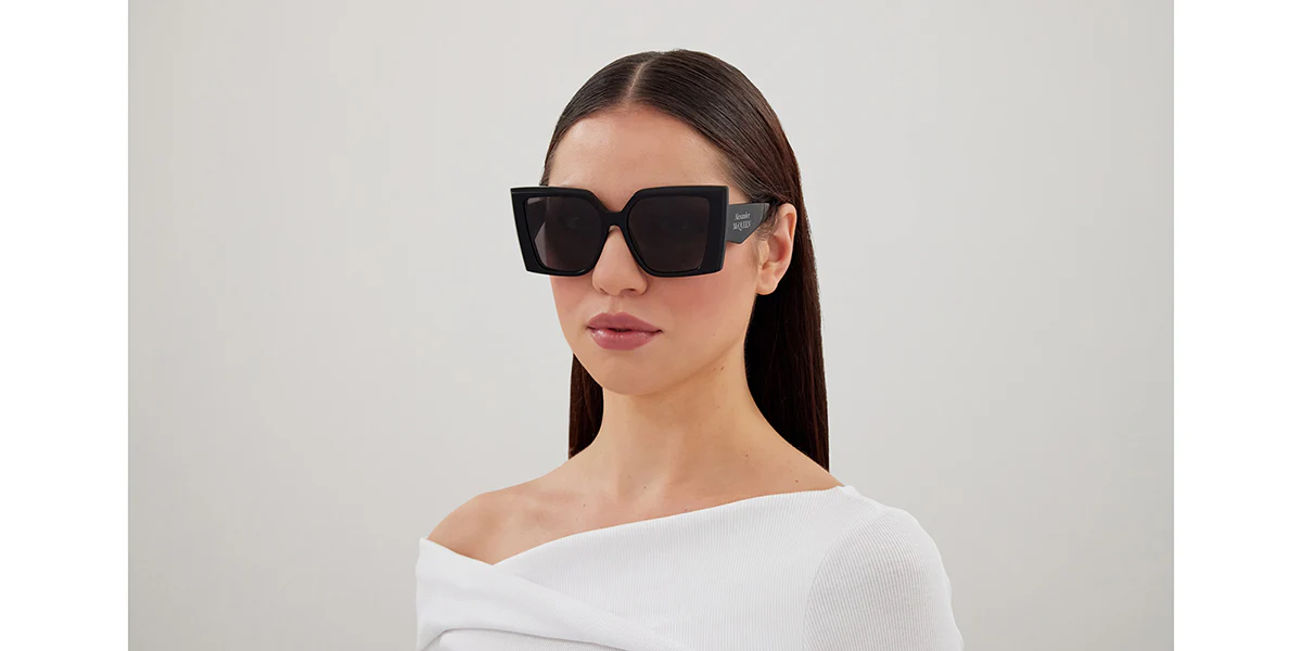 Alexander McQueen AM0467S 001 - Image 3