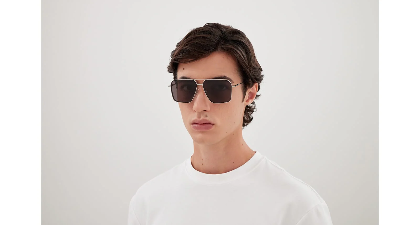 Alexander McQueen AM0500S 001 - Image 4
