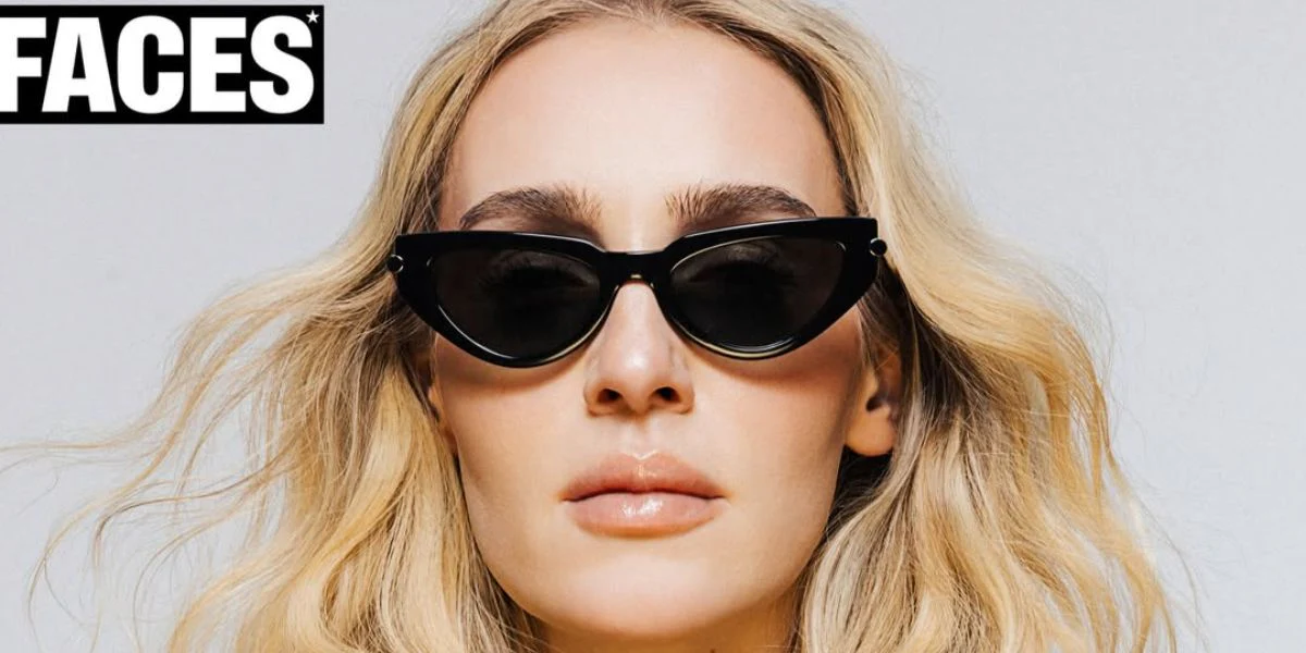 Alexander McQueen AM0520S 001 - As Seen On Stella Bossi - Image 4