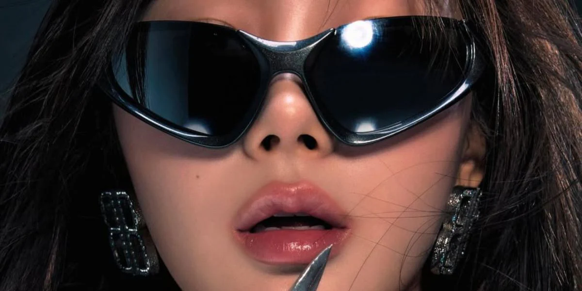 Balenciaga BB0202S 002 - As Seen On Anna Della Russo & Giselle of aespa - Image 4