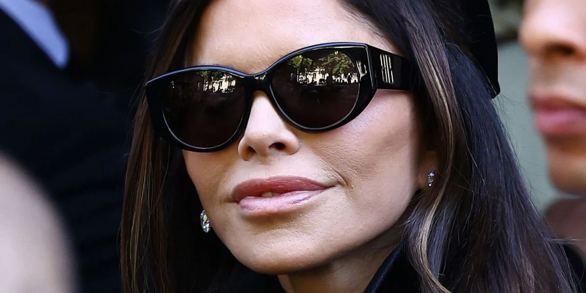 Balenciaga BB0455S 001 - As Seen On Lauren Sanchez & Amelia Dimoldenberg - Image 4