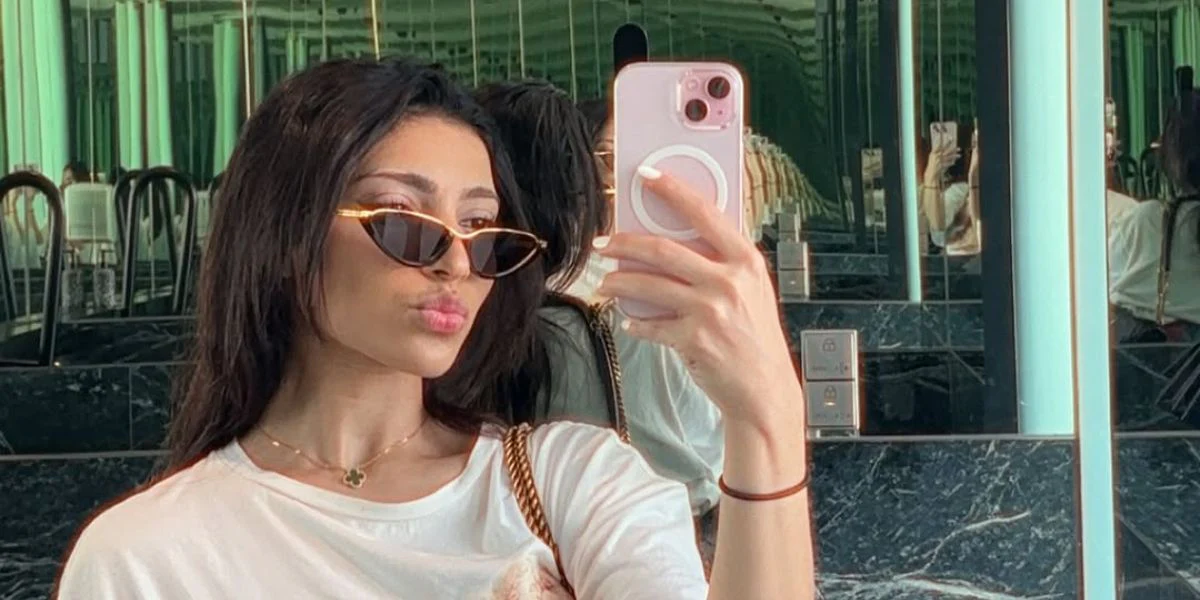 Bottega Veneta BV1346S 001 - As Seen On Amna Al Qubaisi - Image 3