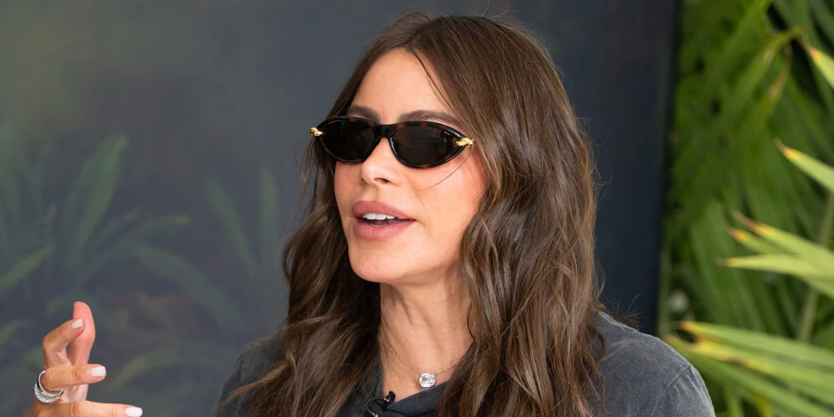 Bottega Veneta BV1390S 002 - As Seen On Sofia Vergara - Image 3
