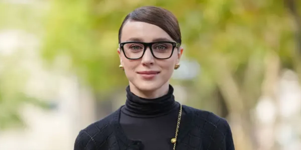 Burberry BE2387 3001 - As Seen On Mary Leest - Image 4