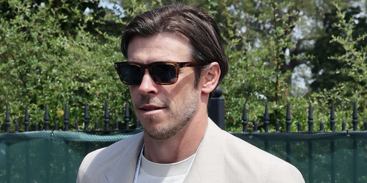 Burberry BE4403 4096/80 - As Seen On Gareth Bale & Duncan Scott - Image 4