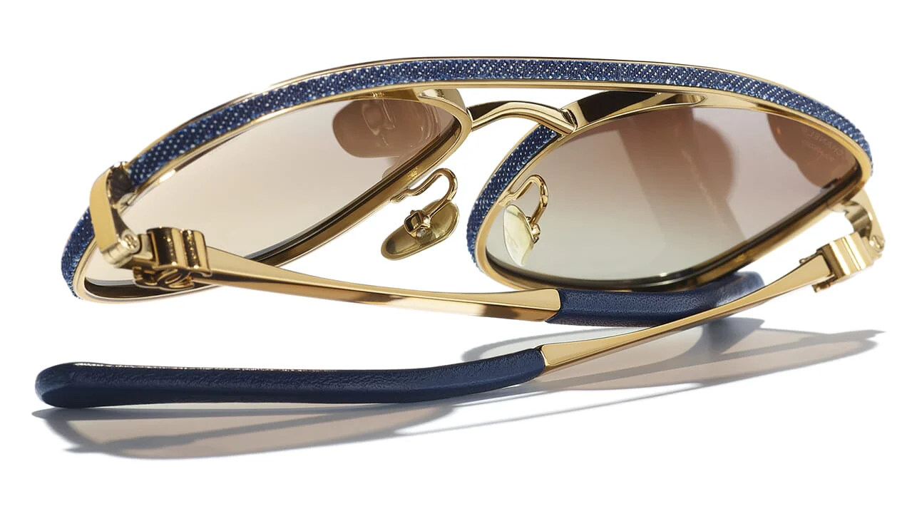 CHANEL 4290Q C488/S9 Sunglasses - Image 4