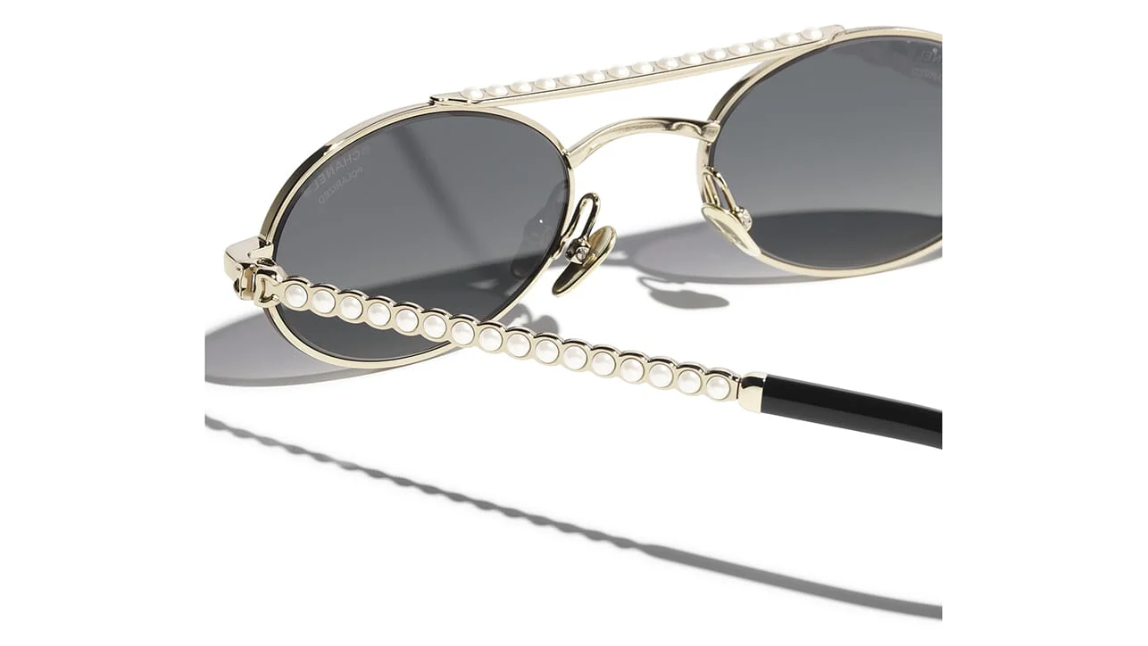 CHANEL 4297H C395/S8 Sunglasses - Image 4