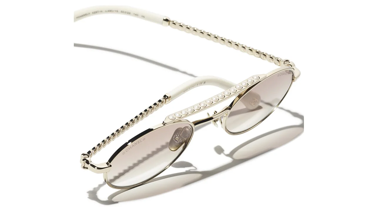 CHANEL 4297H C490/13 Sunglasses - Image 4