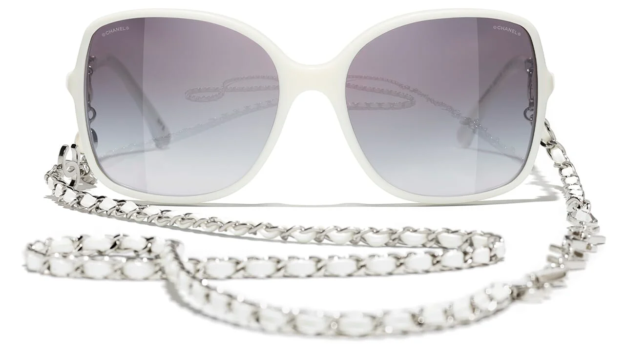 CHANEL 5210Q 1255/S6 Sunglasses - Image 2