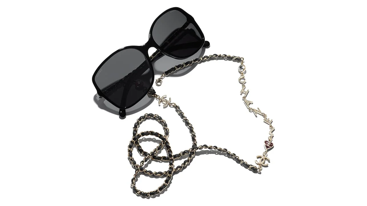CHANEL 5210Q C622/S4 Sunglasses - Image 4