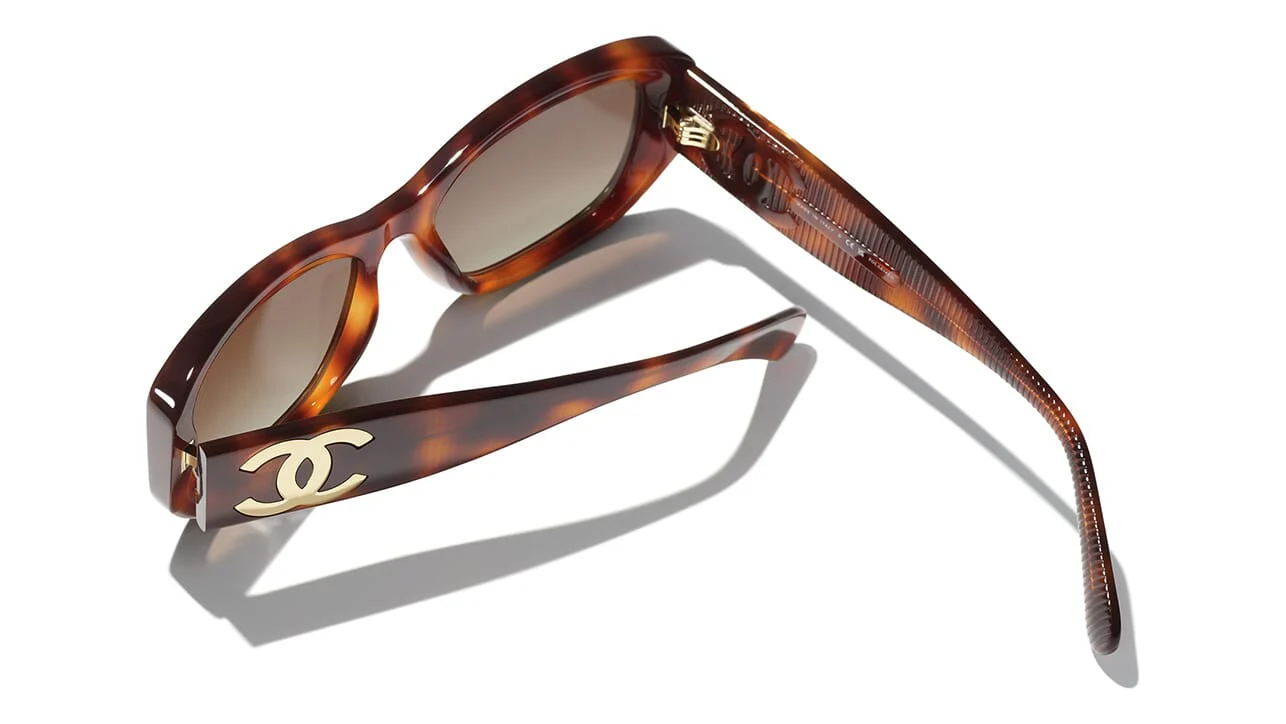 CHANEL 5493 1295/S9 Sunglasses - Image 4
