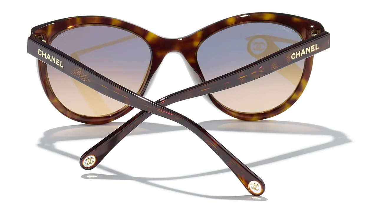 CHANEL 5523U C714/43 Sunglasses - Image 4