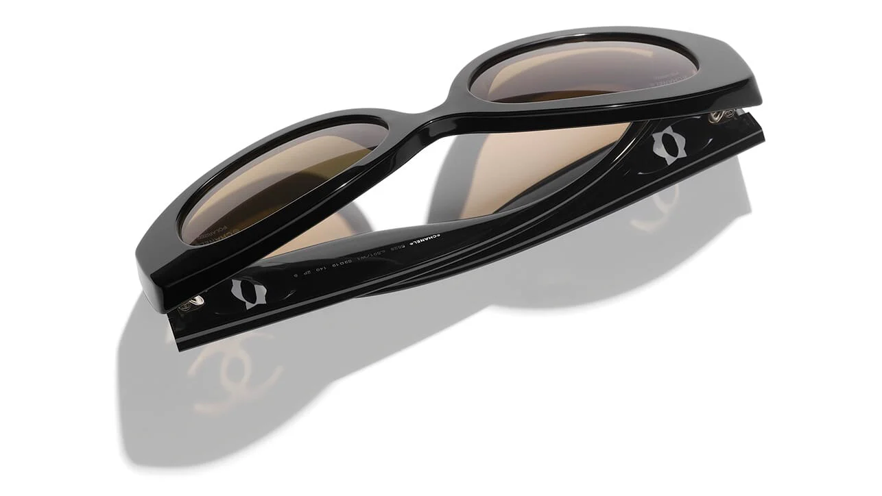 CHANEL 5528 C501/W1 Sunglasses - Image 4