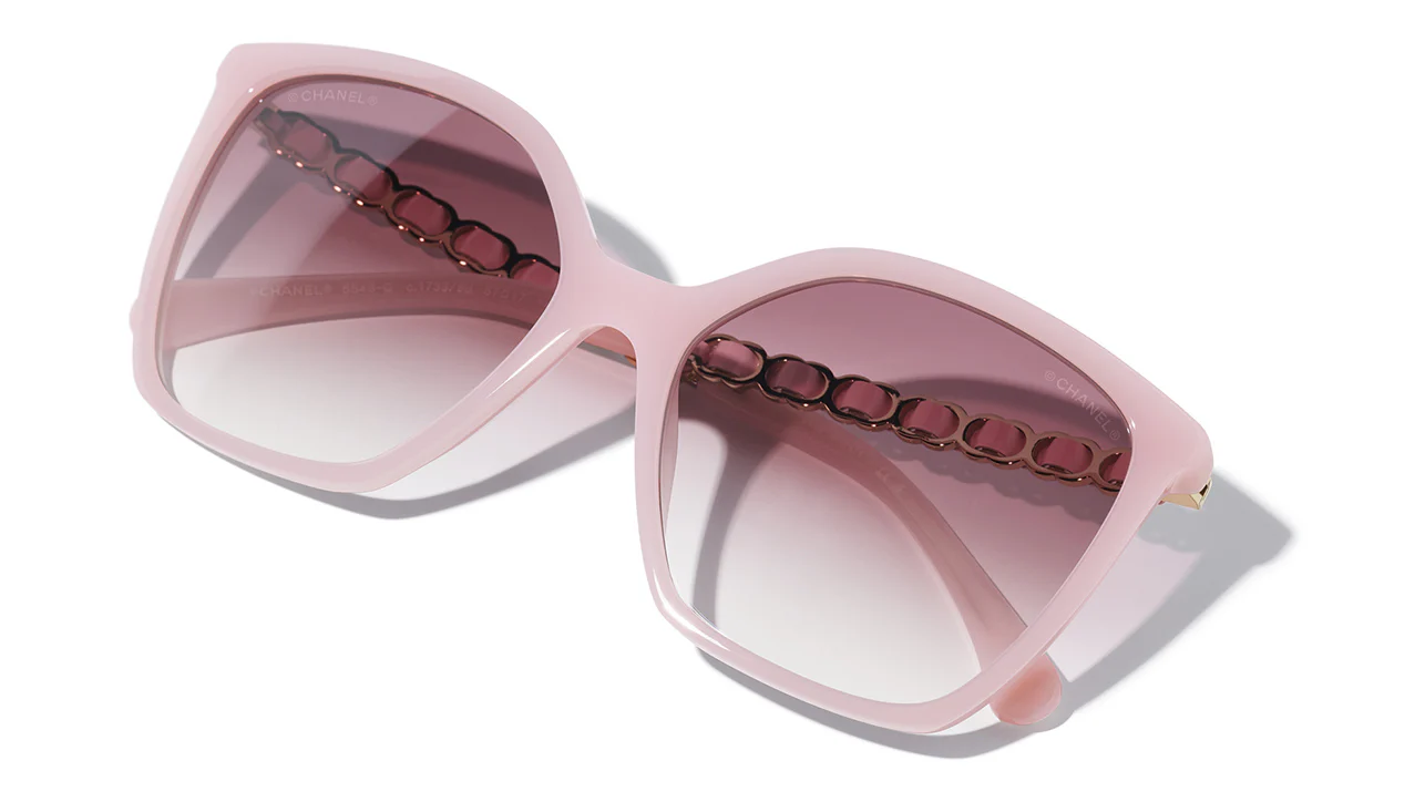CHANEL 5546Q 1733/8H Sunglasses - Image 4