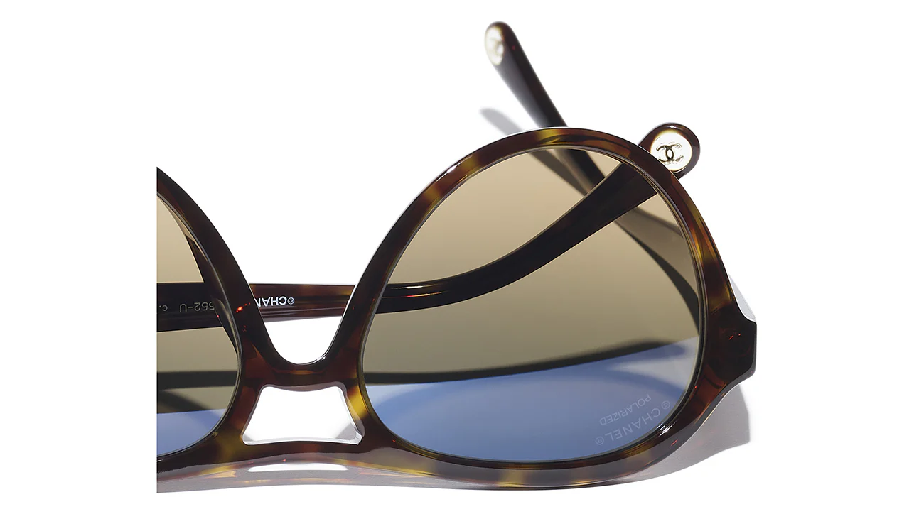 CHANEL 5552U C714/W1 Sunglasses - Image 4