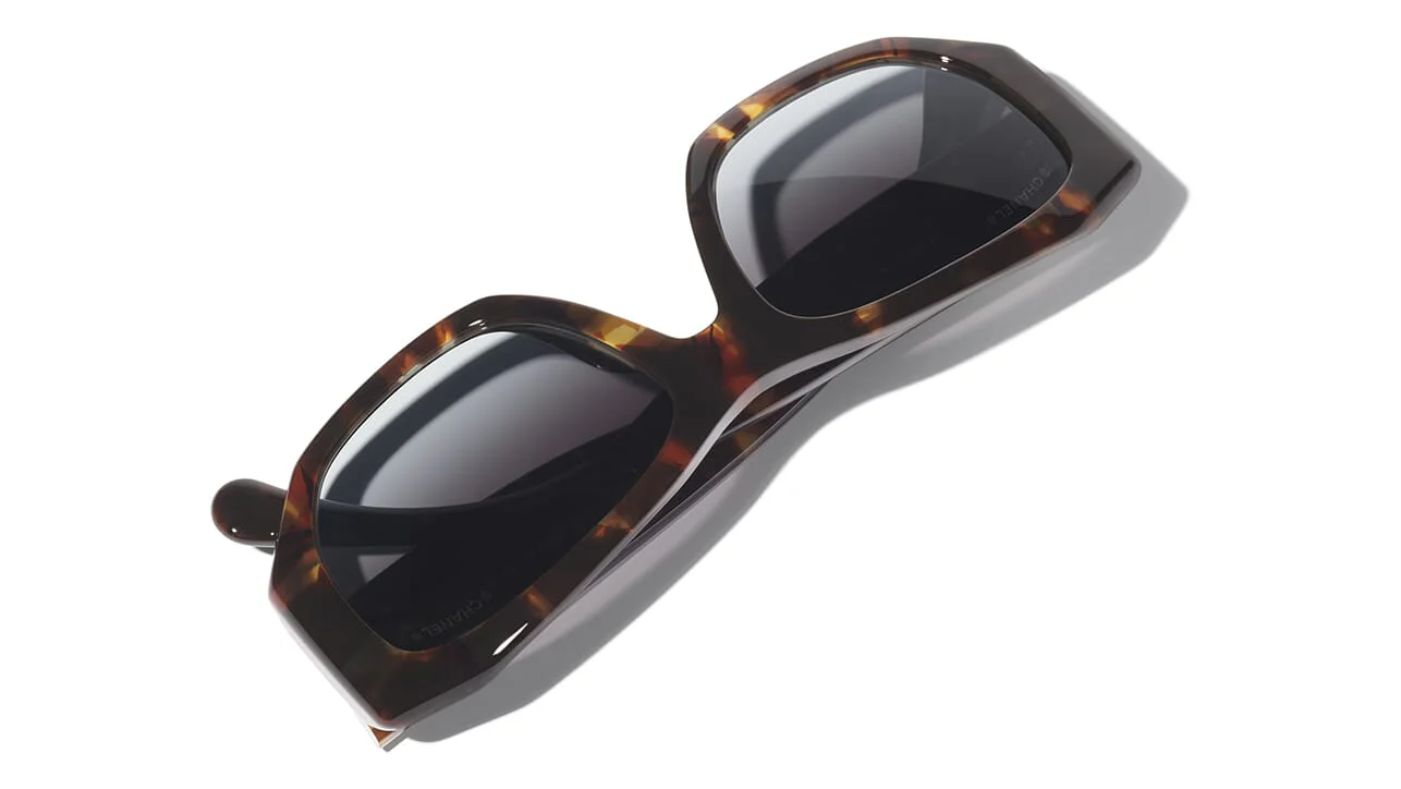 CHANEL 5554 1818/S6 Sunglasses - Image 4