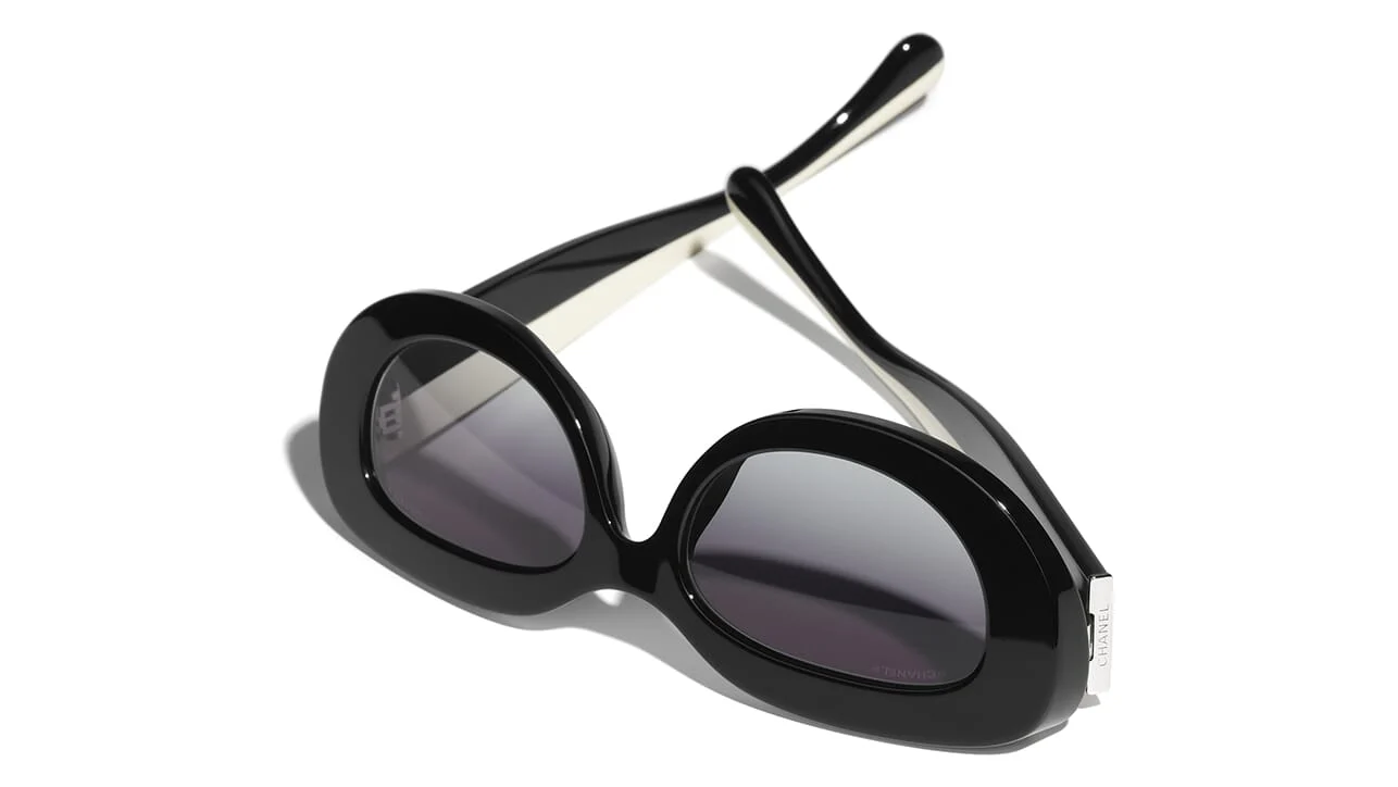 CHANEL 5562B C501/S6 Sunglasses - Image 4