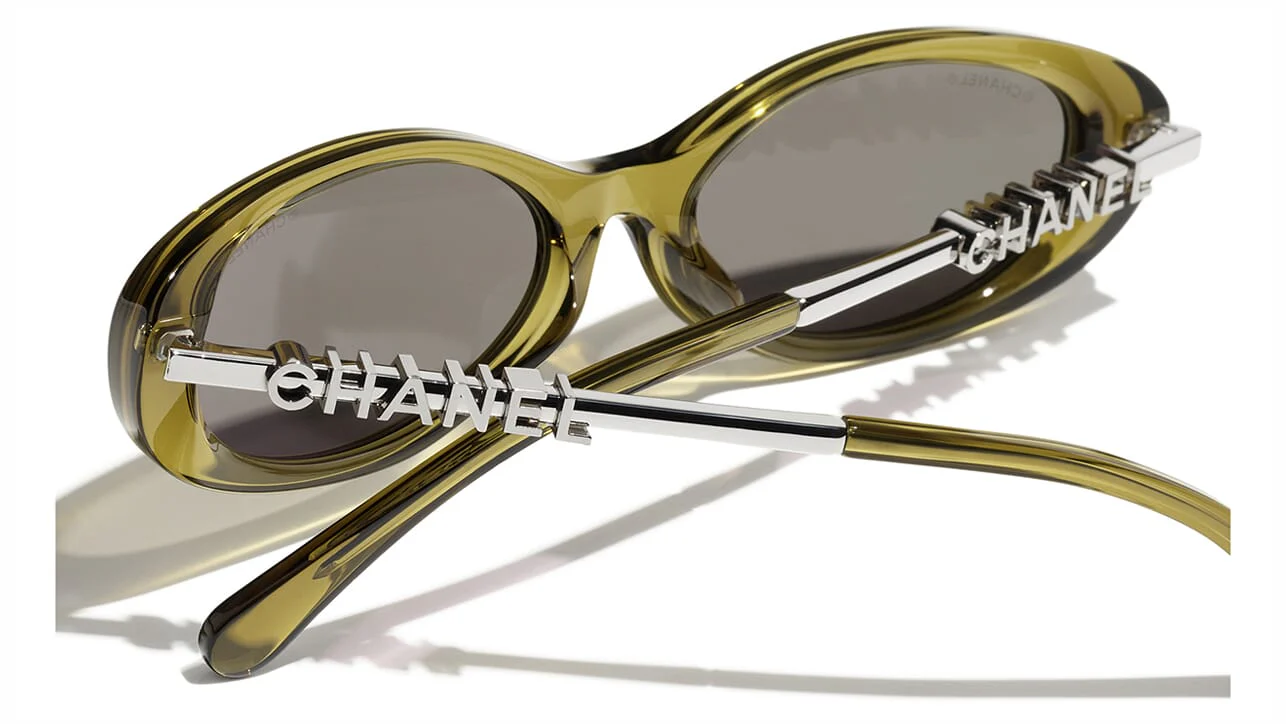 CHANEL 5565 1742/3 Sunglasses - Image 4