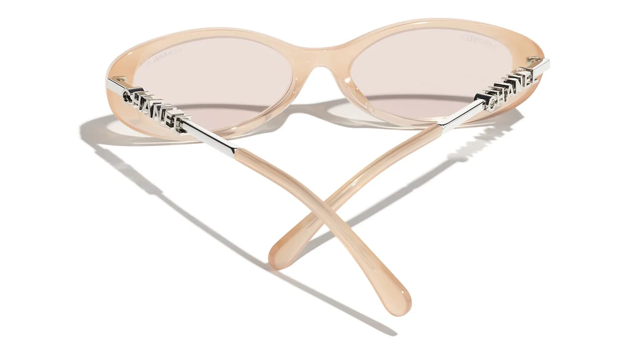 CHANEL 5565 1831/S7 Sunglasses - Image 4