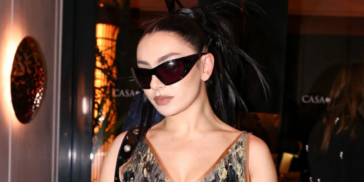 Givenchy GV40051I 01A - As Seen On Charli XCX & Bad Bunny - Image 6