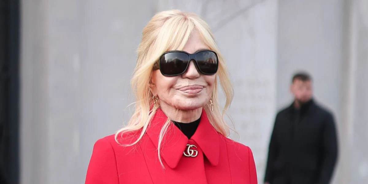 Gucci GG2176S 001 - As Seen On Donatella Versace & Nadia Lee Cohen - Image 4