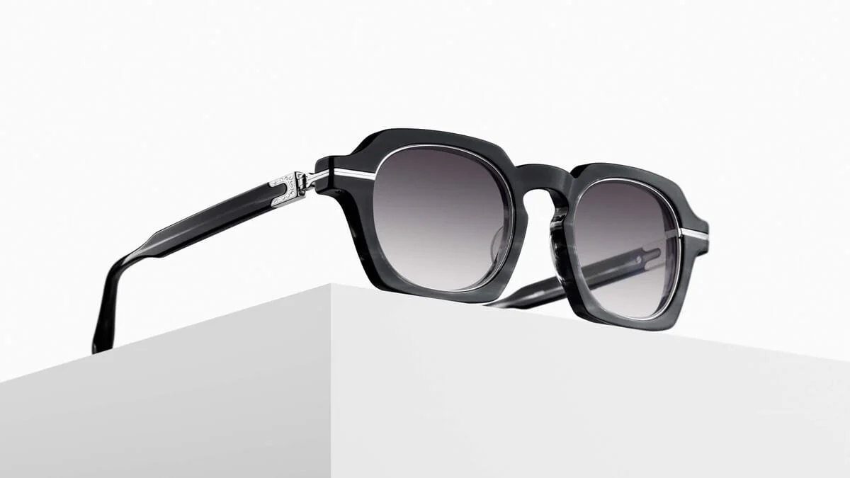Matsuda Sun M2055 BKS-BS with Grey Gradient - Image 3