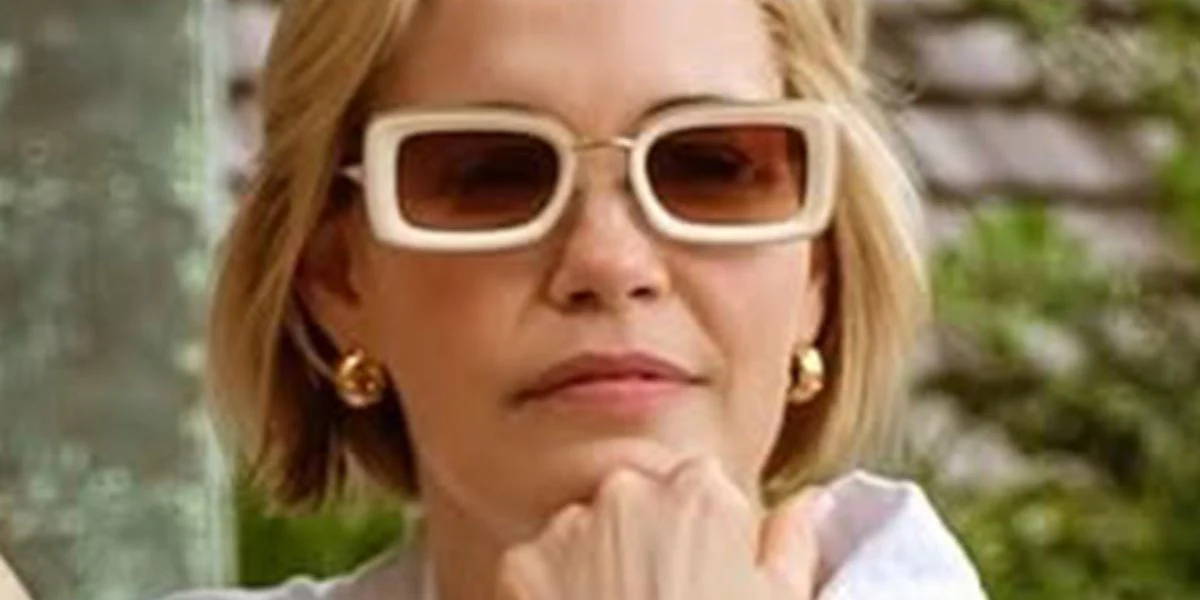 Matsuda Sun M3124 BG-MW with Brown Gradient - As Seen On Leslie Bibb - Image 3