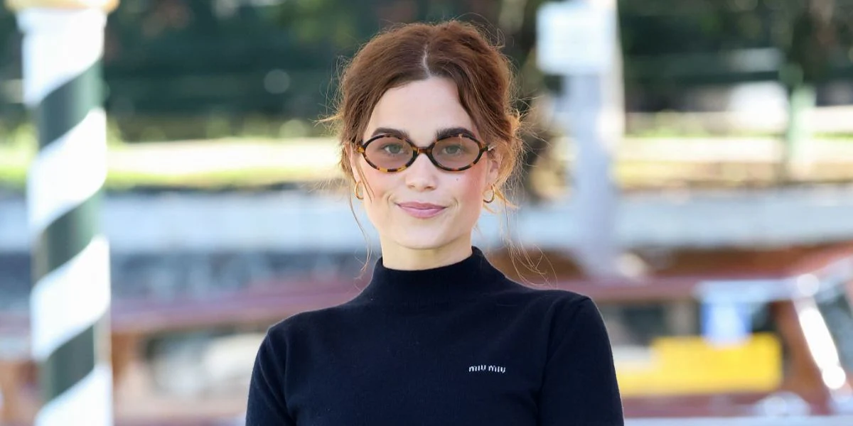 Miu Miu MU 04ZS 14L4I0 - As Seen On Tana Mongeau & Alexa Chung - Image 6