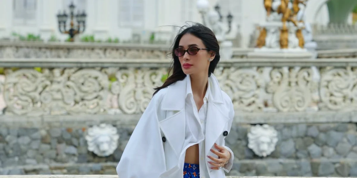 Miu Miu MU 04ZS VAU50D - As Seen On Emily Ratajkowski & Hailee Steinfeld - Image 7