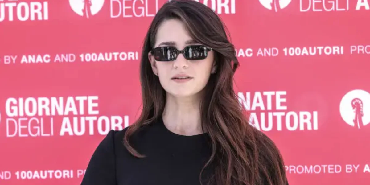 Miu Miu Regard MU 11ZS 16K5S0 - As Seen On Charli D'Amelio & Felicity Jones - Image 8