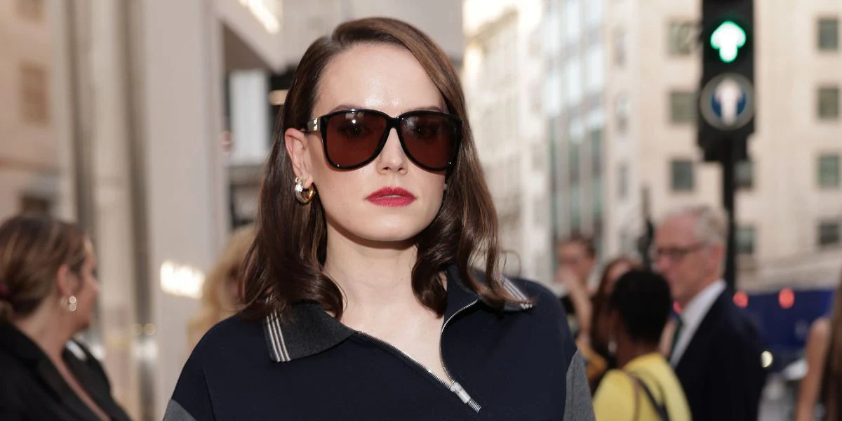 Miu Miu MU A08S 16K90Q - As Seen On Teyana Taylor & Daisy Ridley - Image 5