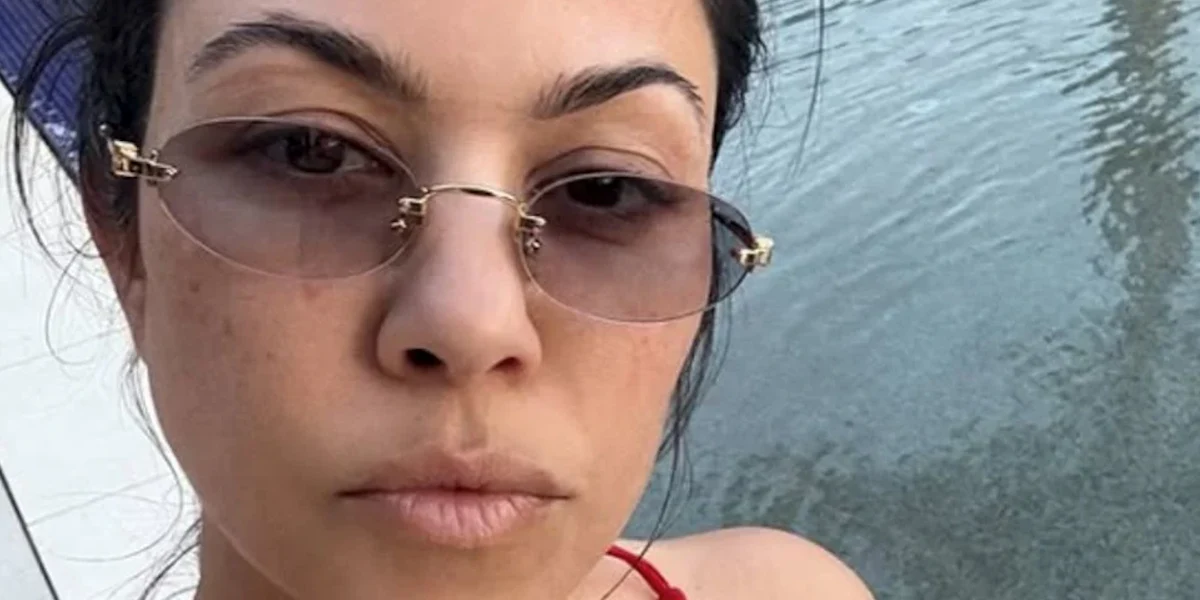 Miu Miu MU A54S 5AK04O - As Seen On Kourtney Kardashian & Ursula Corbero - Image 4