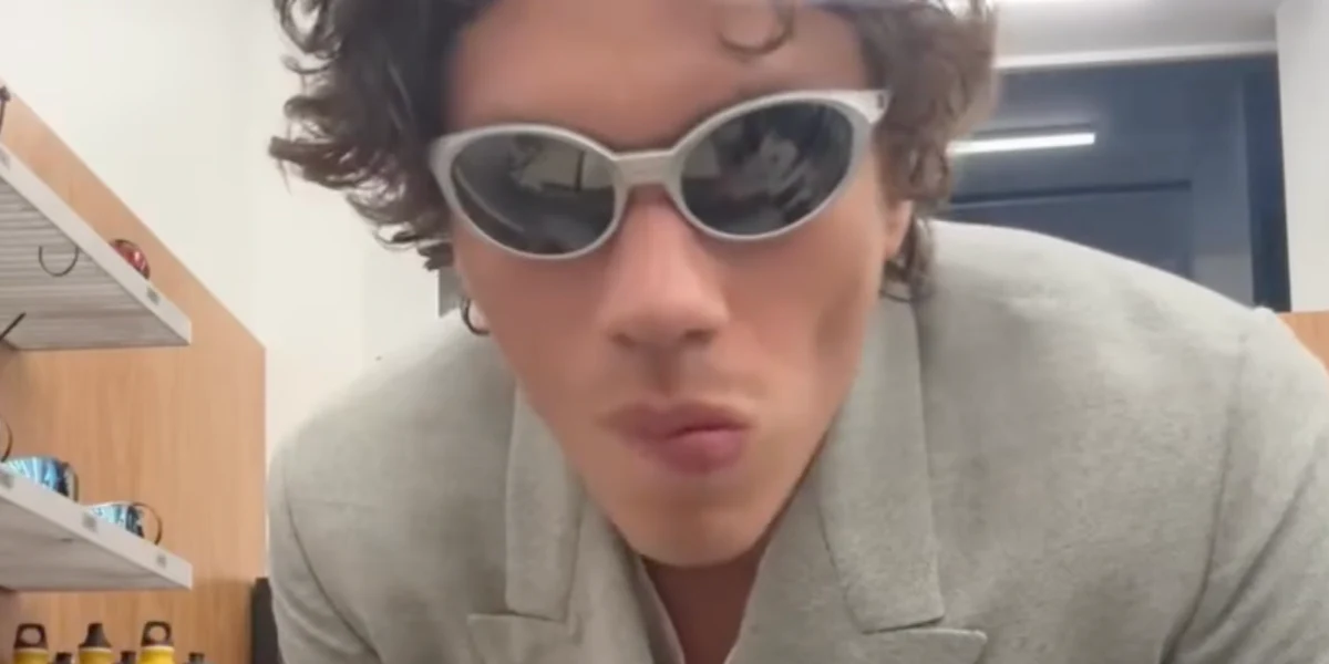 Oakley Eye Jacket Redux OO9438 05 Prizm Polarised - As Seen On Lewis Capaldi & Jules Kounde - Image 14