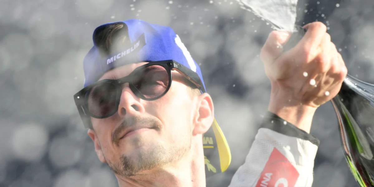 Oakley Meta Hstn OW8002 02 Transitions Smart Glasses - As Seen On Ishod Wair & J.R. Smith - Image 10
