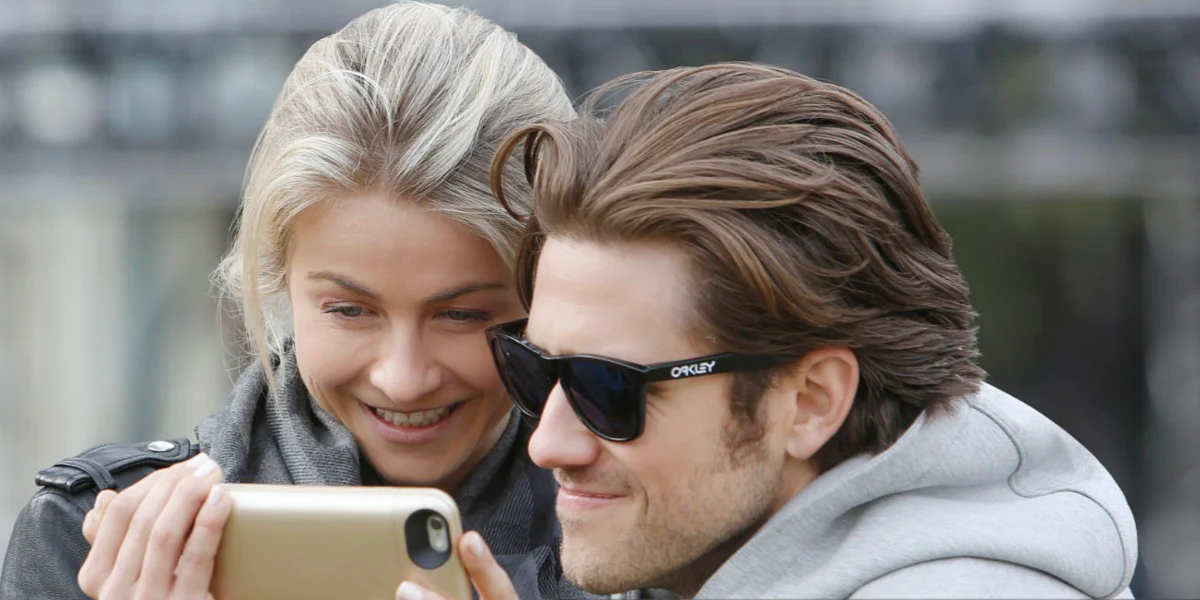 Oakley Frogskins OO9013 24-306 - As Seen On Ashley Greene & Francisco Lindor - Image 6