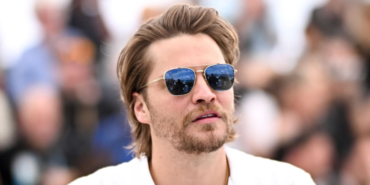 Oliver Peoples Avison OV1349ST 5035/W5 - As Seen On Luke Grimes - Image 4