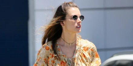 Oliver Peoples Hightree OV1258ST 5292/R5 - As Seen On Sofia Richie & Alessandra Ambrosio - Image 5