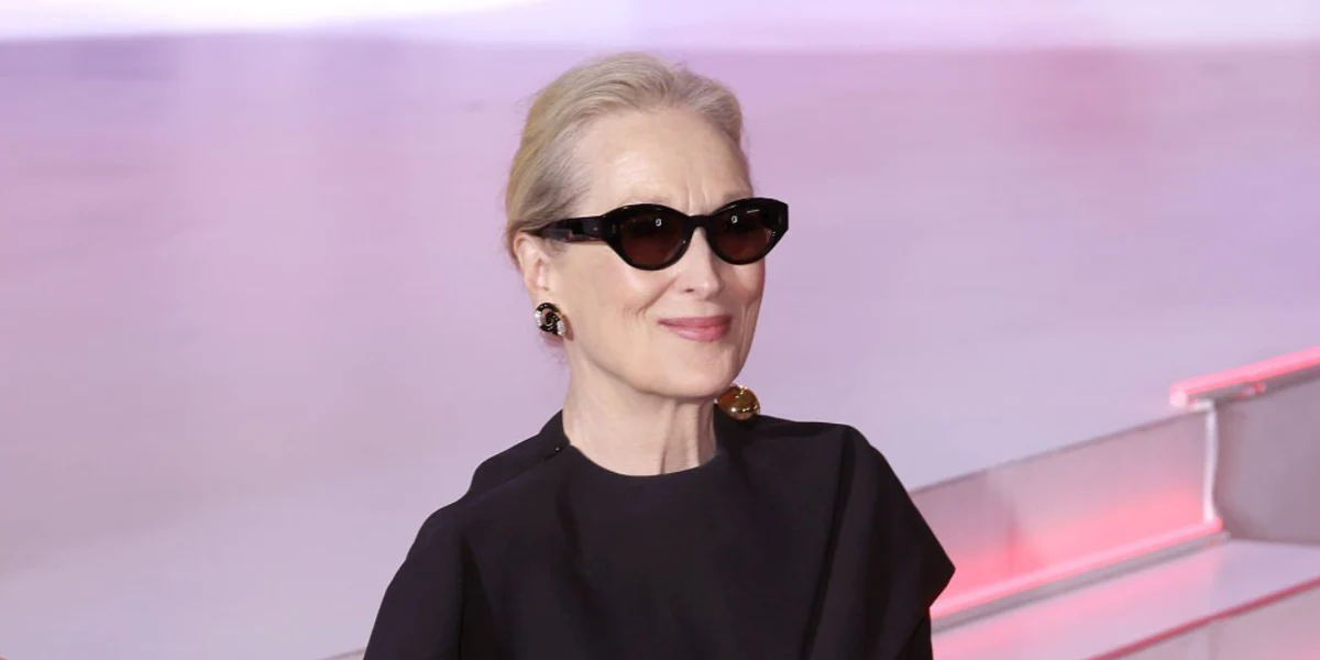 Oliver Peoples Lerrue OV5615SU 1817/GN Polarised - As Seen On Meryl Streep - Image 4