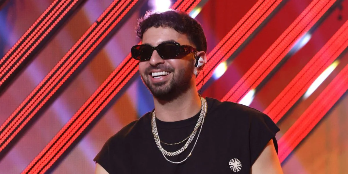 Prada PR 17WS 1AB5S0 Symbole Sunglasses - As Seen On Lamine Yamal & Travis Barker - Image 49