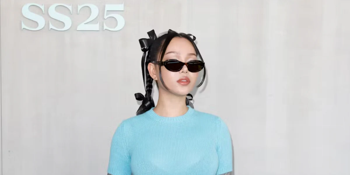Prada PR 26ZS 14L09Z - As Seen On Bella Poarch & Molly-Mae Hague - Image 4