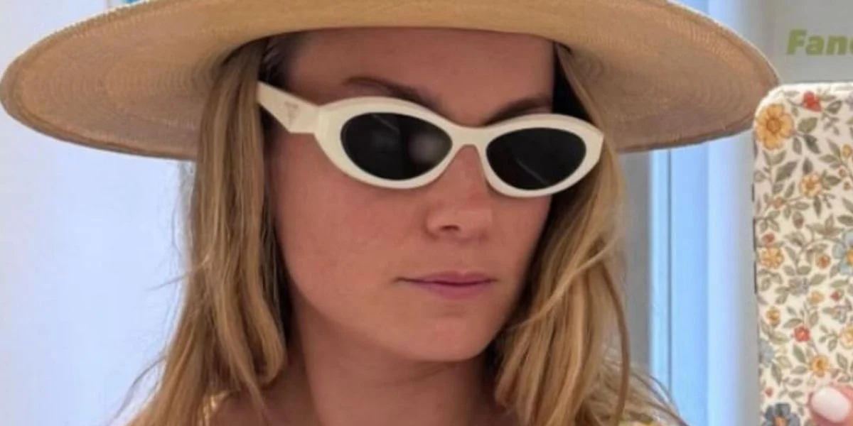 Prada PR 26ZS 17K08Z - As Seen On Brie Larson & Paris Hilton - Image 4