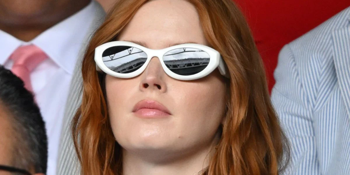 Prada PR 26ZS 17K08Z - As Seen On Brie Larson & Paris Hilton - Image 7