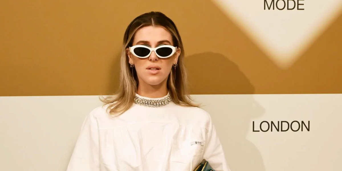 Prada PR 26ZS 17K08Z - As Seen On Brie Larson & Paris Hilton - Image 8