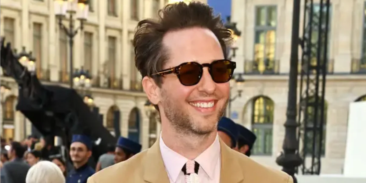 Prada PR A16S 14O60F Photochromic - As Seen On Nicholas Hoult & Ranbir Kapoor - Image 7