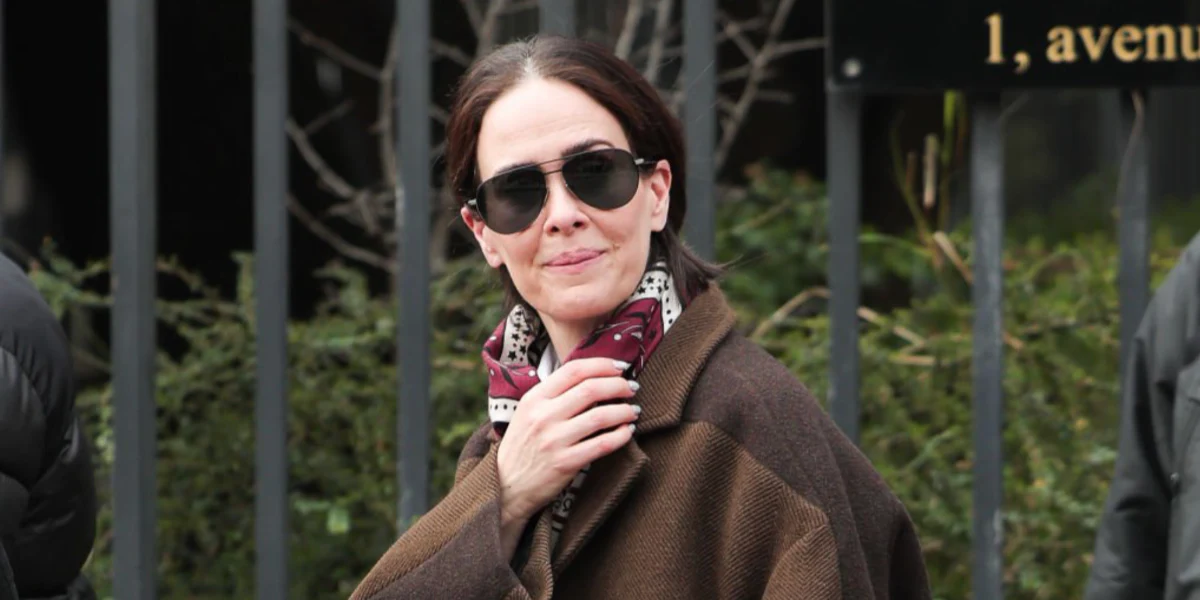 Prada PR A54S 1BO5Z1 Polarised - As Seen On Willem Dafoe & Sarah Paulson - Image 4