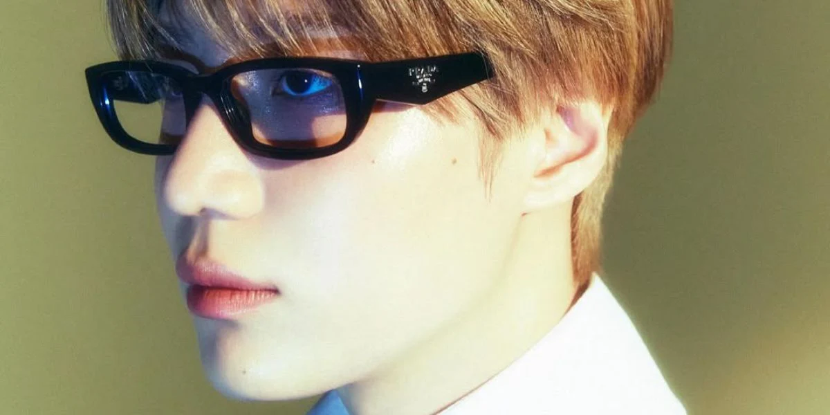 Prada PR B05V 16K1O1 - As Seen On Taemin & Junei Plearnpichaya - Image 4