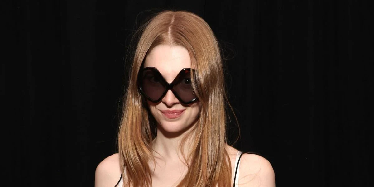 Prada PR B21S 20D50Q - As Seen On Hunter Schafer - Image 6
