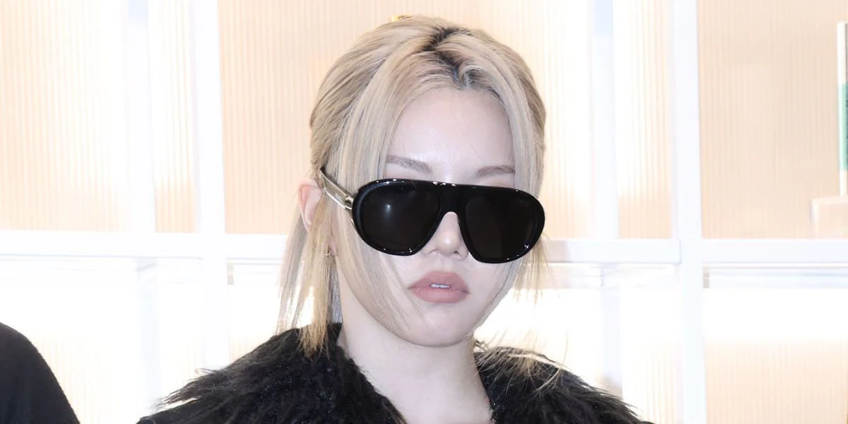 Prada PR C05S 16K08Z - As Seen On Rita Ora & Hilary Duff - Image 7