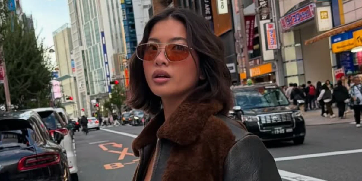 Prada PR C51S 5AK70G - As Seen On Letitia Wright & Stephanie Hui - Image 5