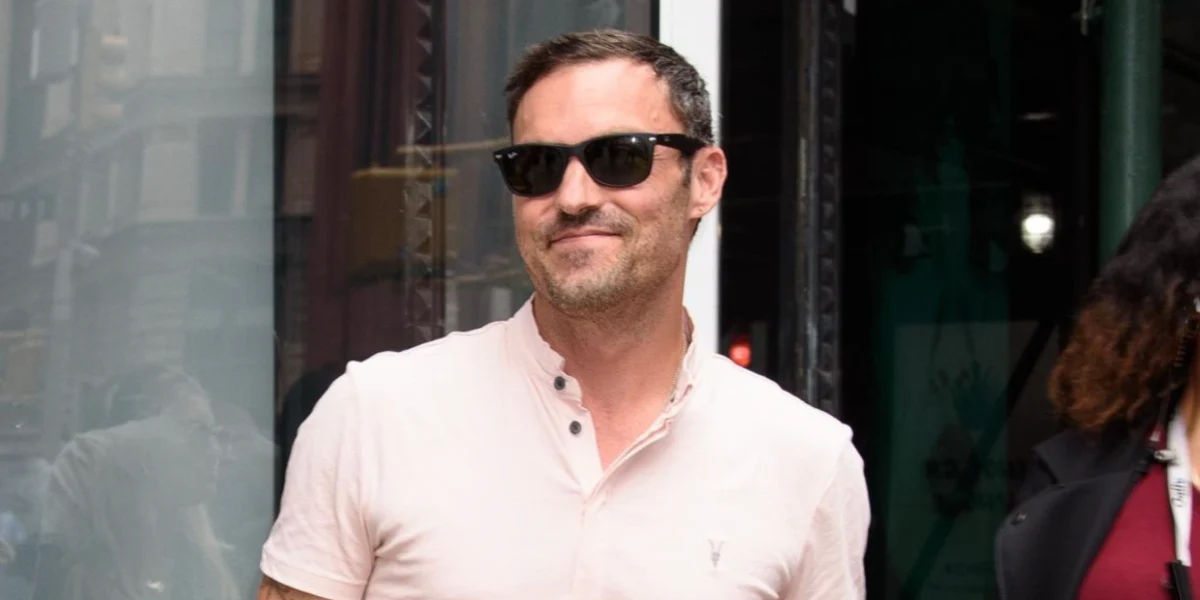 Ray-Ban Wayfarer 2140 901 Black - As Seen On Leonardo DiCaprio & Hailey Bieber - Image 18